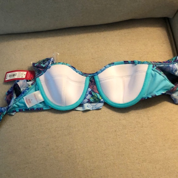 Target bathing suit - Picture 3 of 4